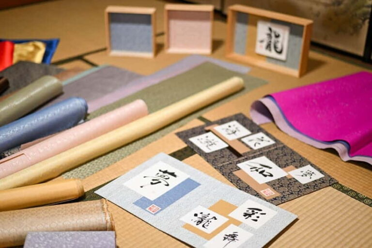 Gifu: Calligraphy and Traditional Japanese Crafts - A Closer Look at the Experience in Gifu