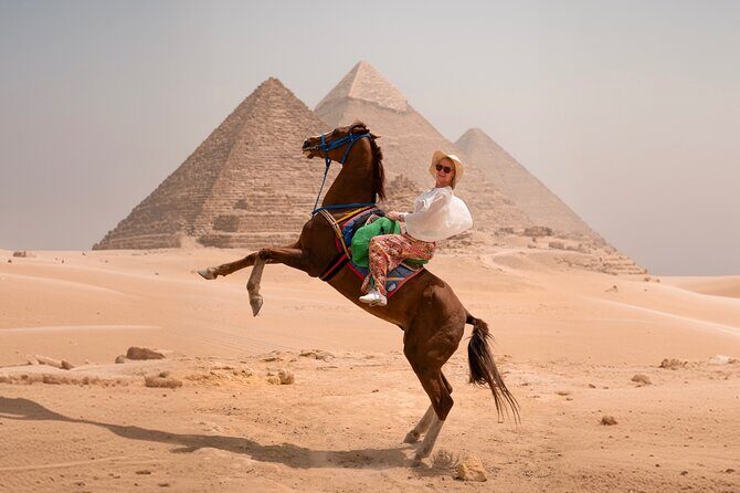 Giza Pyramids Photoshoot with Jumping Horse, Camel and Sphinx - Space for Improvement