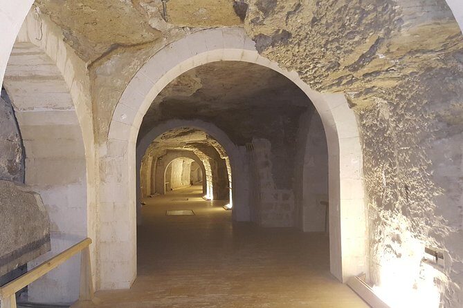 Giza pyramids - Saqqara - The Serapeum and king Unas pyramid - Logistics and Practicalities