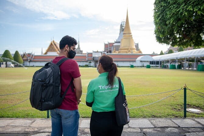 Grand Palace & Wat Phra Kaew Walking Tour with Professional Guide - Authentic Experiences and Practical Tips