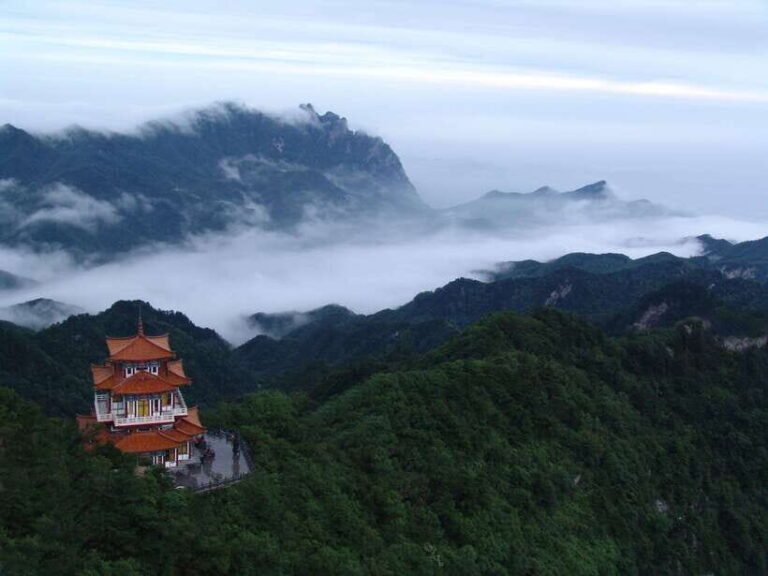 Guangzhou: Full-Day Guided City Tour with Baiyun Mountain - Who Will Get the Most From This Tour?