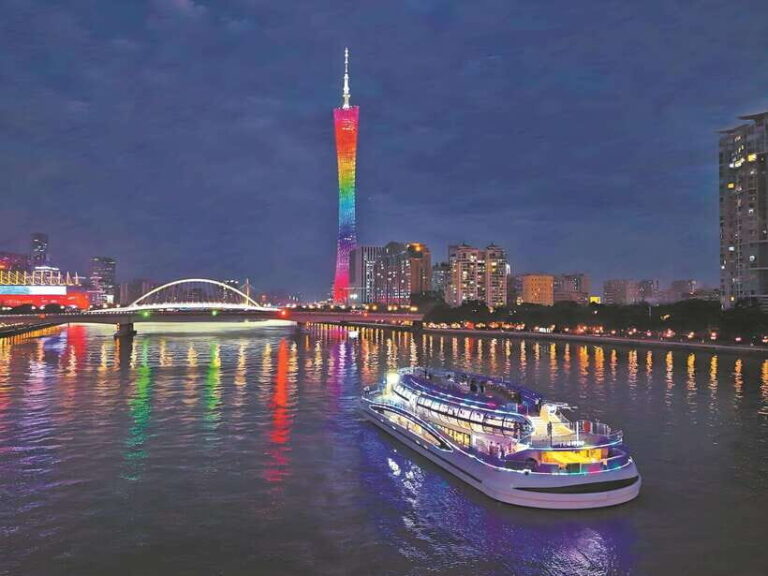 Guangzhou: Roundtrip Cruise Night View from Canton Tower - What to Expect: Practical Details and Tips