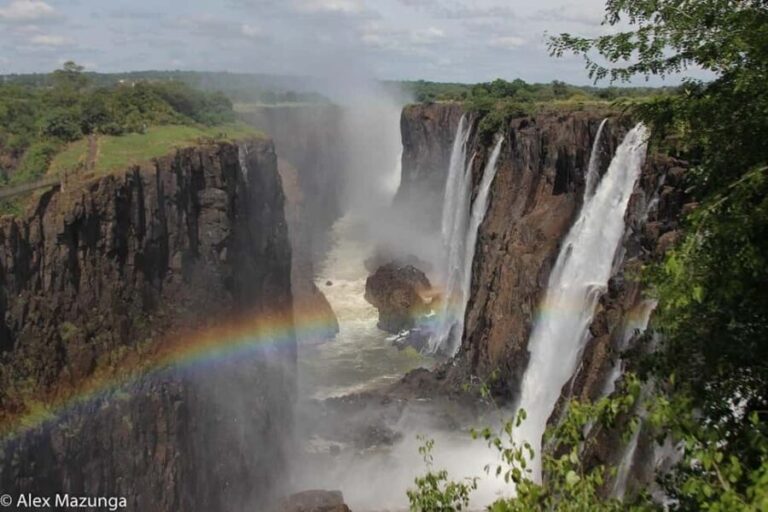 Guided Tour of The Falls - What to Expect from the Guided Tour of Victoria Falls