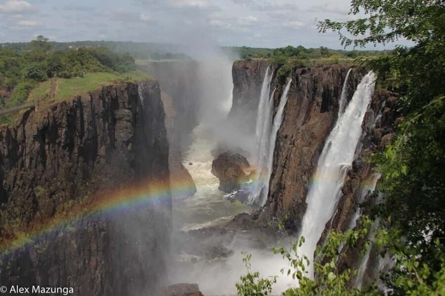 Guided Tour of The Falls - What to Expect from the Guided Tour of Victoria Falls