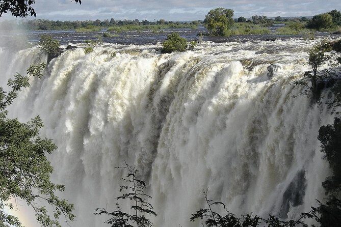 Guided Tour of Victoria Falls - The Value of a Guided Tour