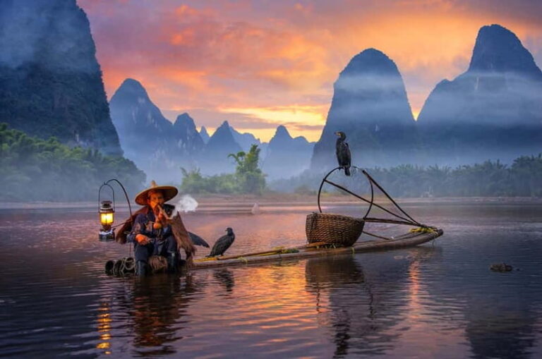 Guilin: 1-Day Iconic Landmarks & Cultural Tour - The Experience of Transportation and Guides