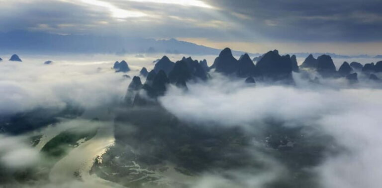 Guilin: 3-Day Highlights Tour with Li River Cruise - Day 2: The Heart of Scenic Guilin and Yangshuo