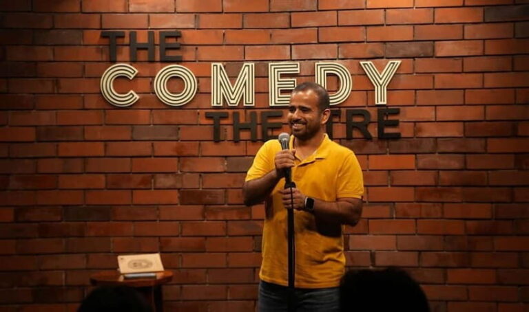 Gurgaon: The Comedy Theatre English Stand-Up Comedy Show - The Experience and Atmosphere
