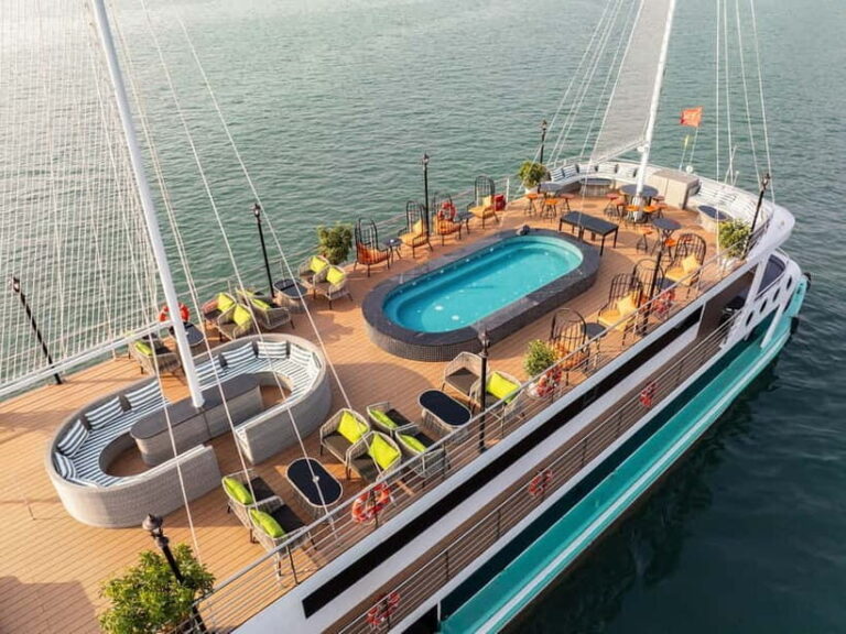 Ha Long Bay day trip with Luxury cruise - What the Tour Means for You