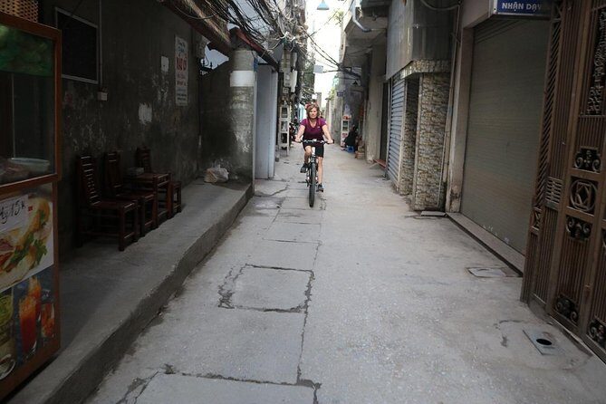 Half-Day Bicycle Tour Combine City & Countryside + Train Street - An In-Depth Look at the Itinerary