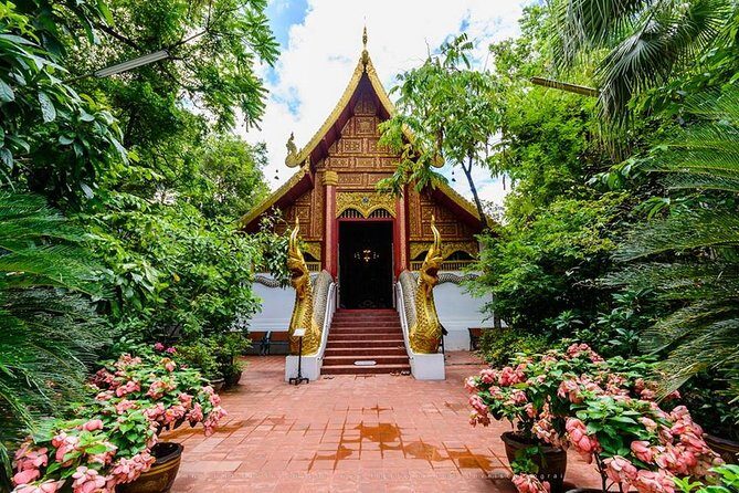 Half Day Chiang Rai City Tour including White Temple & Wat Phra Kaew - The Value for Money