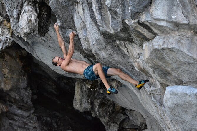 Half day Deep Water Solo - What Is the Half Day Deep Water Solo Tour?