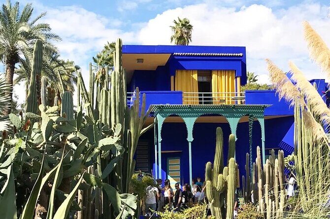 Half Day Private Sightseeing Tour in Marrakech City - Transportation and Guide Service