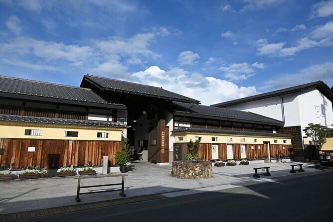 Half Day Walking Tour Takayamas Hidden Gems and Temple Walk - Practical Details and Tips
