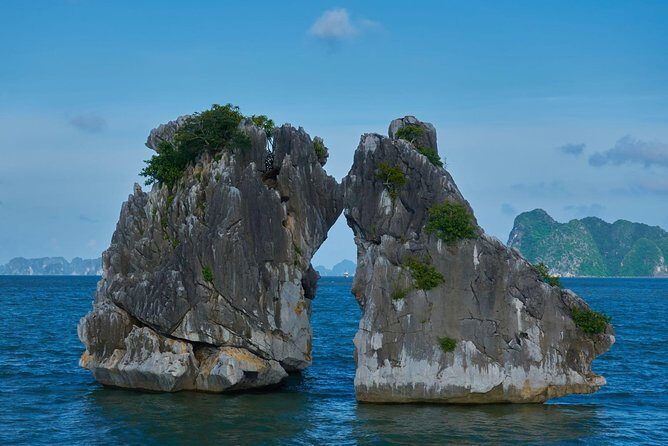 Halong Bay Full Day With Cave, Kayaking And Swimming - Highway Transfer - The Main Highlights of Halong Bay