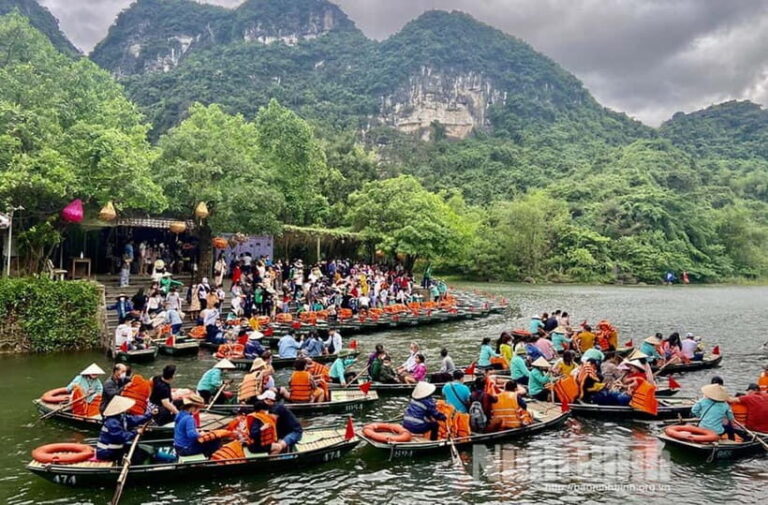 Hanoi: 2-Day Ninh Binh Tour with Homestay & Bus to Phong Nha - The Value of this Experience