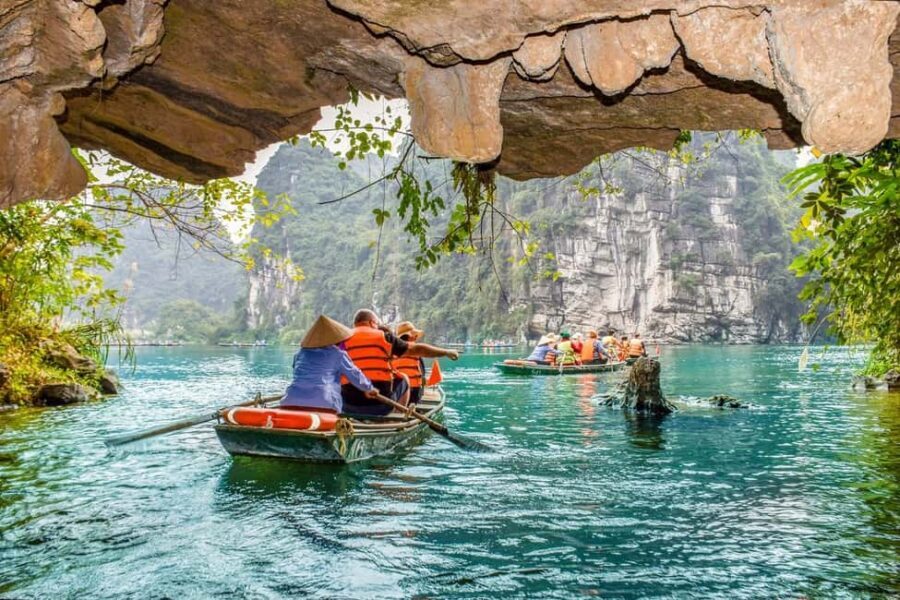 Hanoi: 2 Days Trang An, Bai Dinh, Cuc Phuong National Park - Day 2: Wildlife and Ancient Discoveries