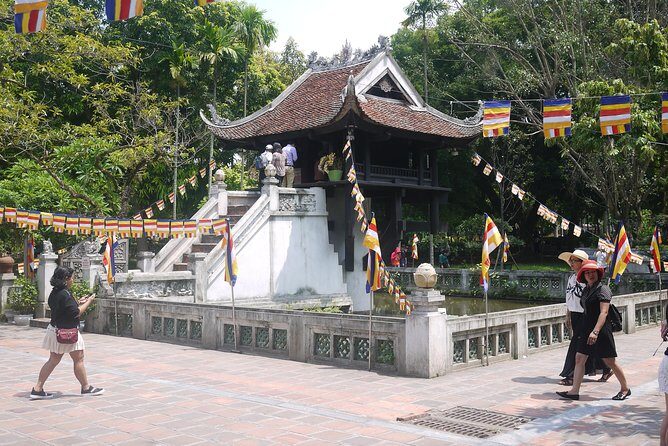 Hanoi city tour and water puppet show - What the Reviews Say