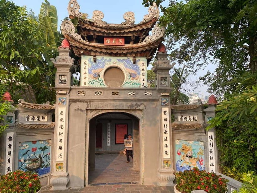 Hanoi City Tour: Private Half-Day & Train Street Visit - The Unique Experience of Train Street