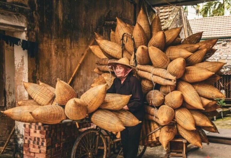 Hanoi: Day Trip to Bamboo Fish Trap & Soy Sauce Villages - Exploring the Itinerary: What You Can Expect