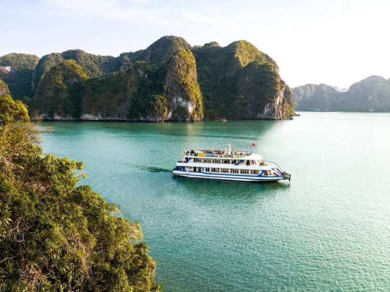 Hanoi: Ha Long Bay Day Cruise - Swimming, Meal, Kayaking - Exploring the Caves and Waterways