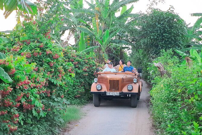 Hanoi Jeep Tour: Red River Countryside+ Backstreet+ Train-street - The Charm of West Lake and Bay Mau Lake