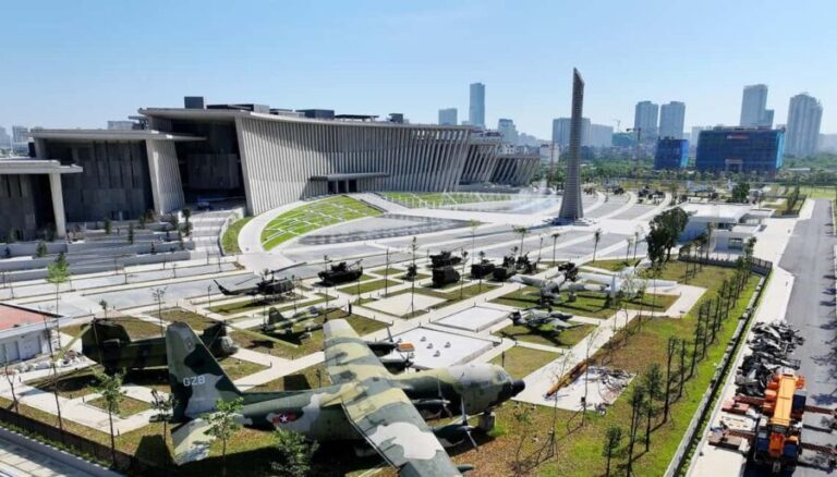 Hanoi: Military History Museum & Historical Highlight - Optional Add-Ons: Hoa Lo Prison and Ba Dinh Square