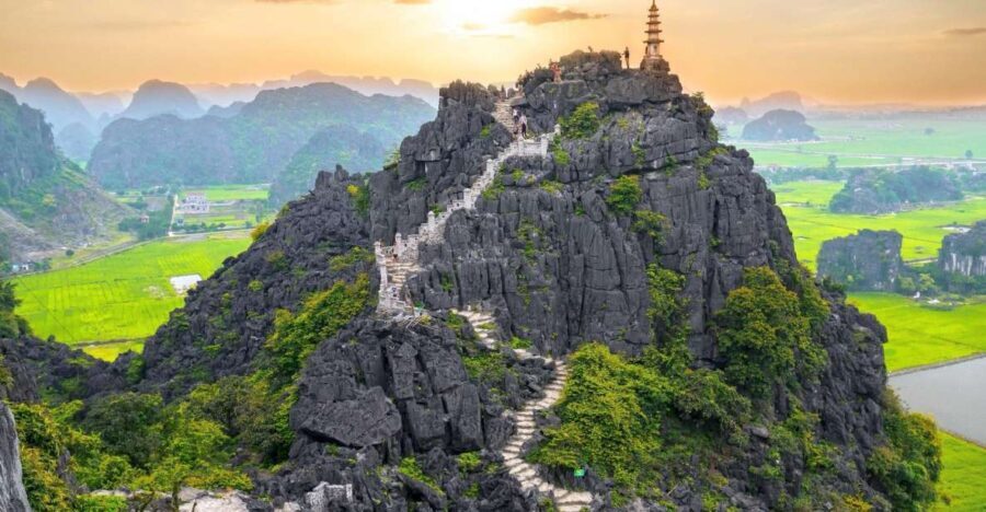 Hanoi: Ninh Binh Day Trip Visit Hoa Lu, Tam Coc & Mua Cave - Transportation and Group Size