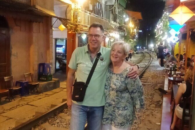 Hanoi Old Quarter Food and Train Street Walking Tour - What Travelers Say