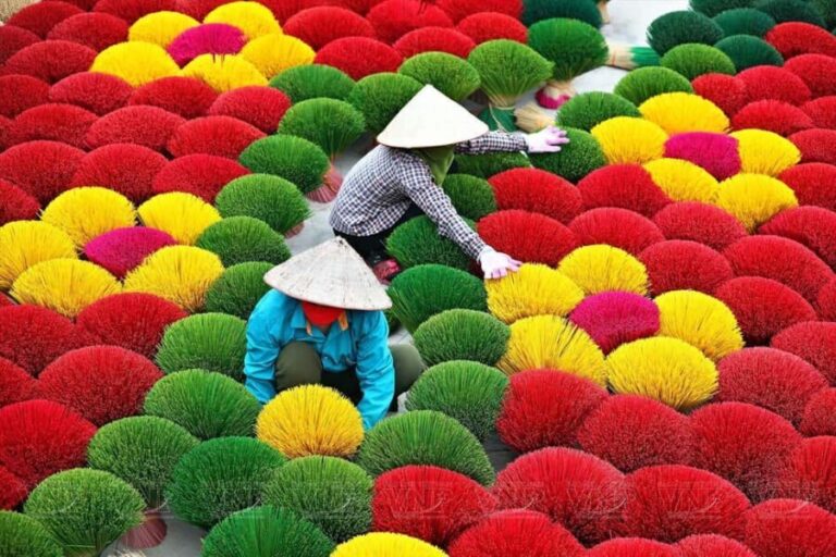 Hanoi: Quang Phu Cau, Hoa Lu, Trang An, & Mua Cave Tour - Transportation and Group Dynamics
