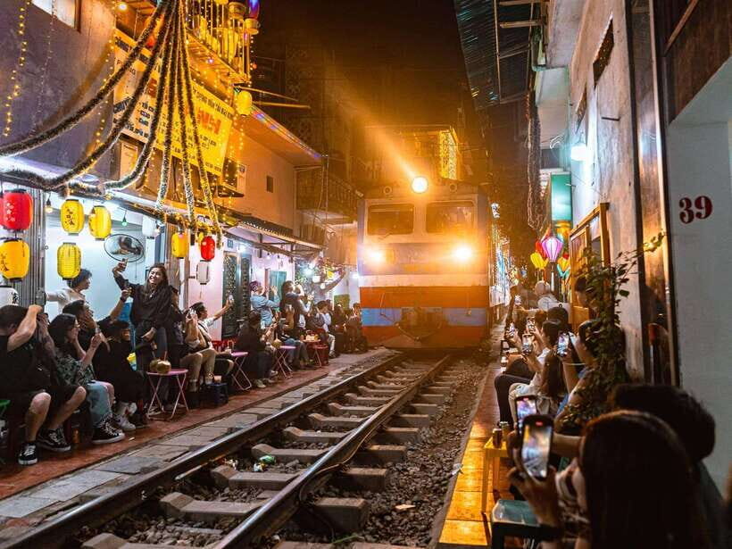 Hanoi: Short tour with a local friend and Train Street visit - Authentic Insights from Past Travelers