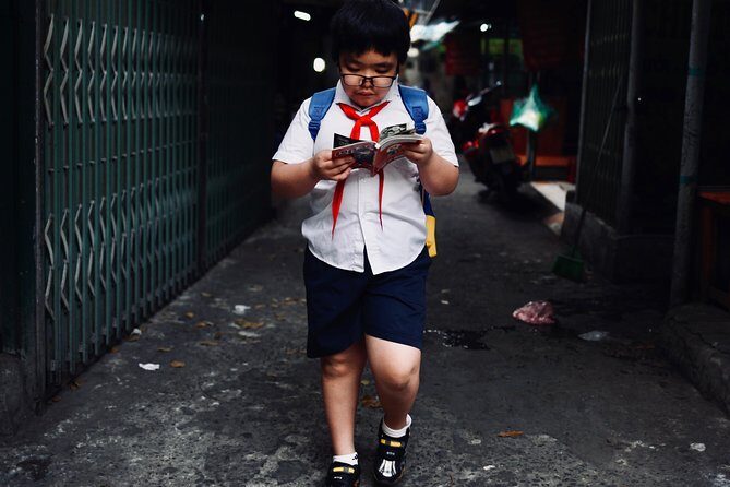 Hanoi Street Photography with a Pro  Phone & Camera - Why This Tour Offers Great Value