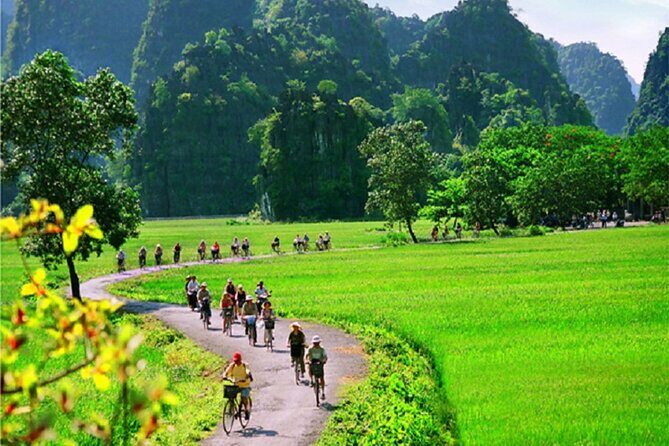 Hanoi to Ninh Binh 1 day: Trang An - Tam Coc - Mua Cave - Hoa Lu - Practical Details and Tips