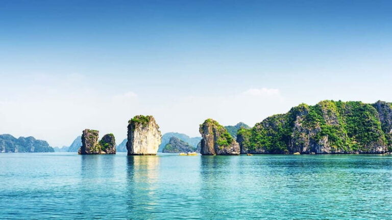 Hanoi: Top Site 1 Day Discovery Ha Long Bay Cruise - Cruising Through Ha Long Bay