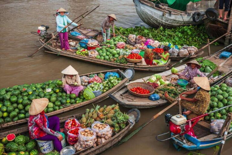 HCM City: Can Tho Floating Market & Cu Chi Tunnels Group - Transition to History: Cu Chi Tunnels