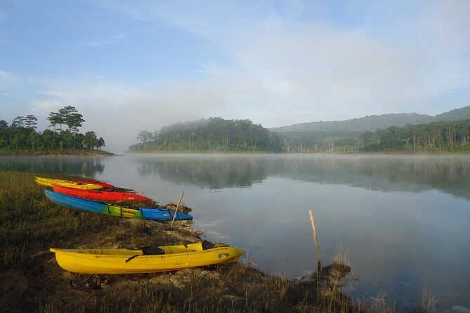 Hike and Kayak with exploring Tuyen Lam Lake in Da Lat - Who Will Love This Tour?