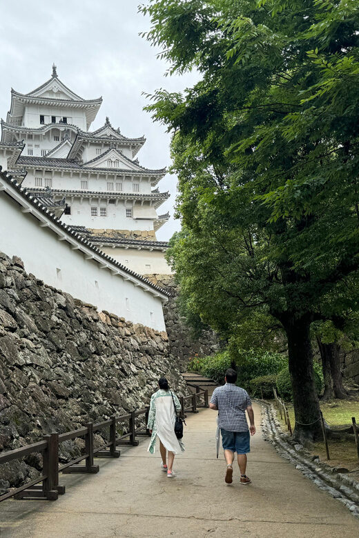 Himeji: Guided Tour of Himeji Castle & Cozy Engyoji Temple - Authenticity and Experience