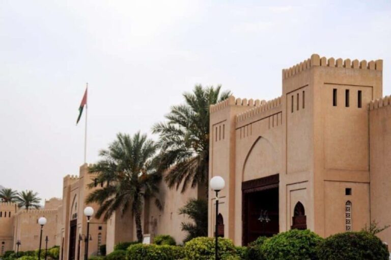 Historical Day Trip Nizwa, Jabreen Castle, Bahla Fort - Who Will Enjoy This Tour?