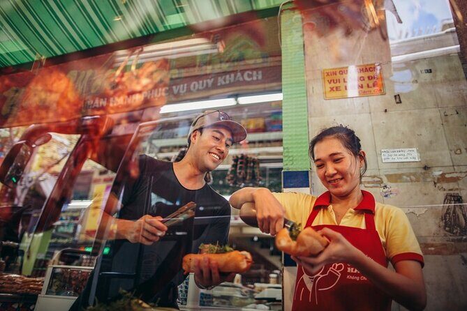 Ho Chi Minh City by Night: Ultimate Street Food Experience - Detailed Breakdown of Each Stop