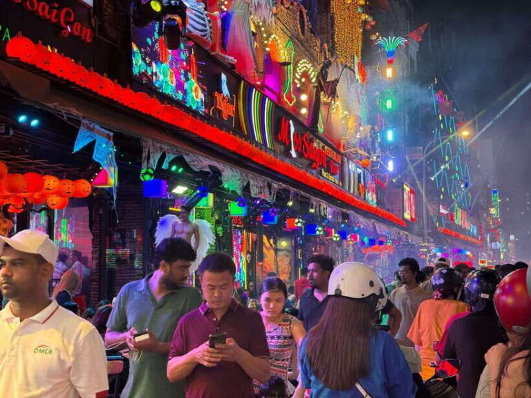 Ho Chi Minh City Street Food Private Tour By Vespa - Practical Tips for Your Tour