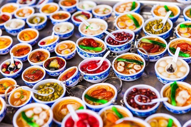 Hoi An at Sunset: Tasty Street Food Tour - Practical Details and Considerations