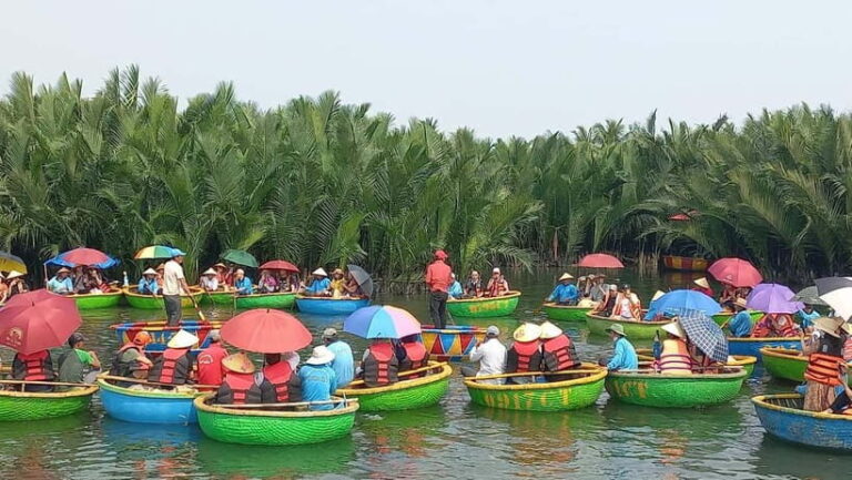 Hoi An : Basket Boat , River Cruise and Making Lantern Class - Exploring the Itinerary in Detail