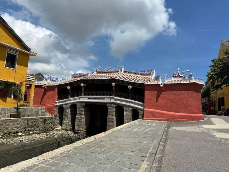 Hoi An: Guided Walking Tour with Local Food - The Breakdown of the Itinerary