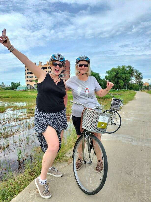 Hoi An: Half-day Farm To Table Adventure In Tra Que Village - Biking Through the Countryside