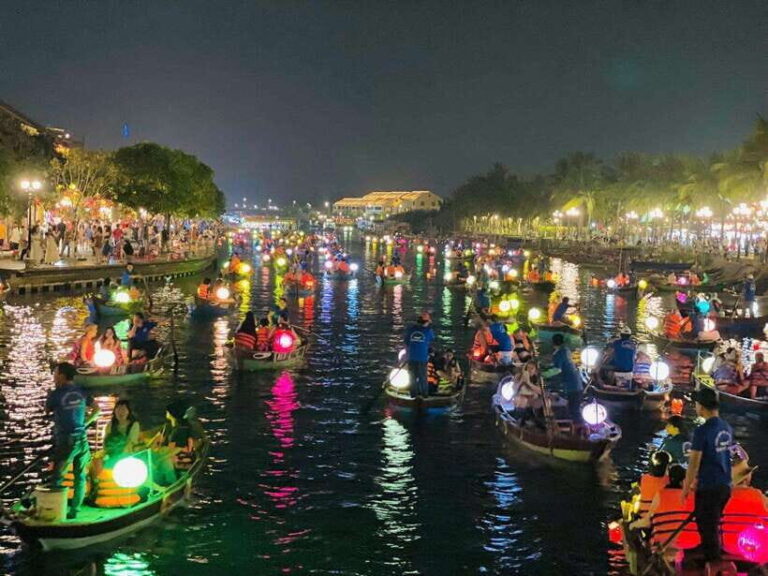 Hoi An: Hoai River Boat Ride with Flower Lantern Release - The Logistics: How It Fits into Your Trip