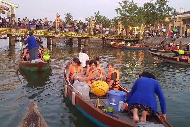 Hoi An Nightlife Tour with Hoi An Ancient Walking Tour, Boat Ride, Night Market - Frequently Asked Questions