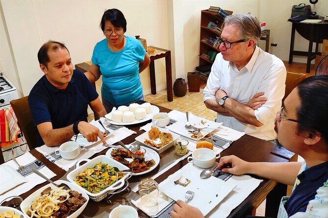 Home Cooked Meal with a Filipino Grandma - A Fully Realistic Look at the Experience