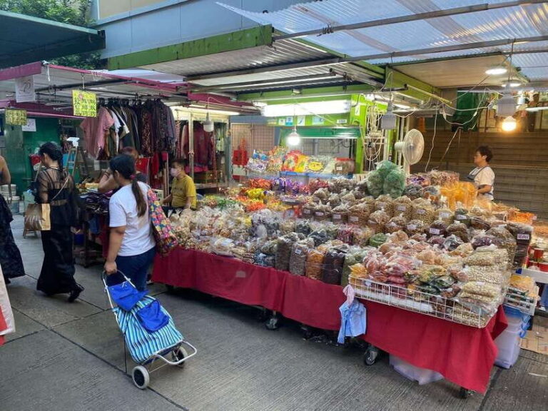 Hong Kong Island & Kowloon in 6 hours : Local Food & History - Value & Practical Tips