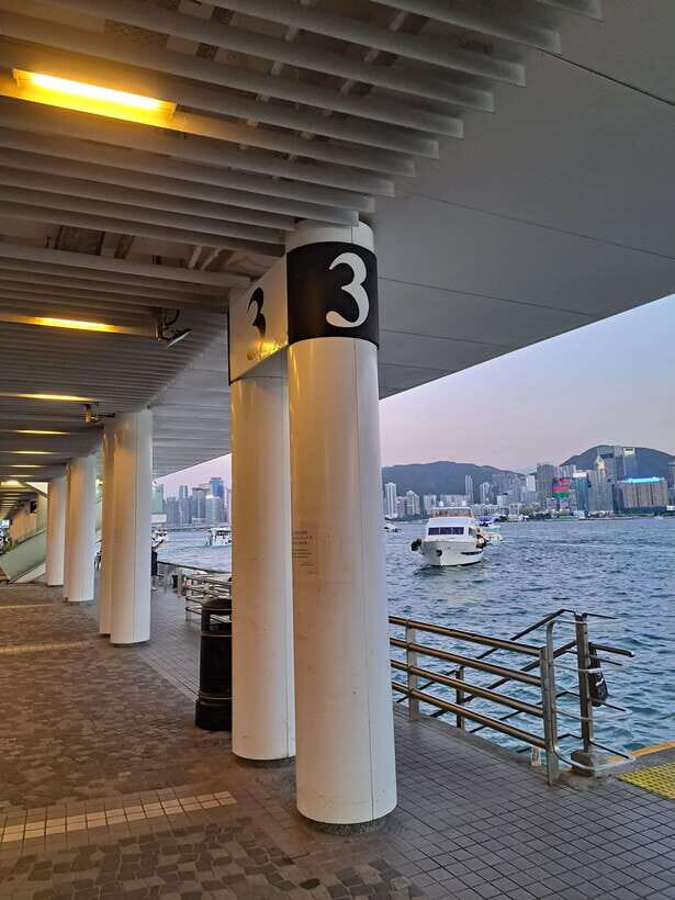 Hong Kong: Victoria Harbour Evening Cruise with Drinks - The Value of this Cruise