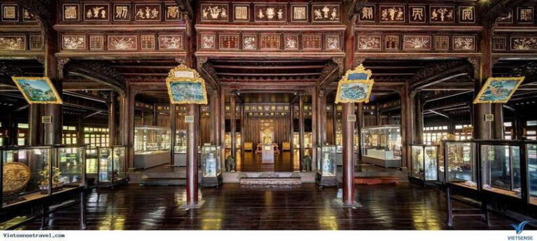 Hue Walking tour to Imperial City and Dong Ba Market - Who Should Consider This Tour?